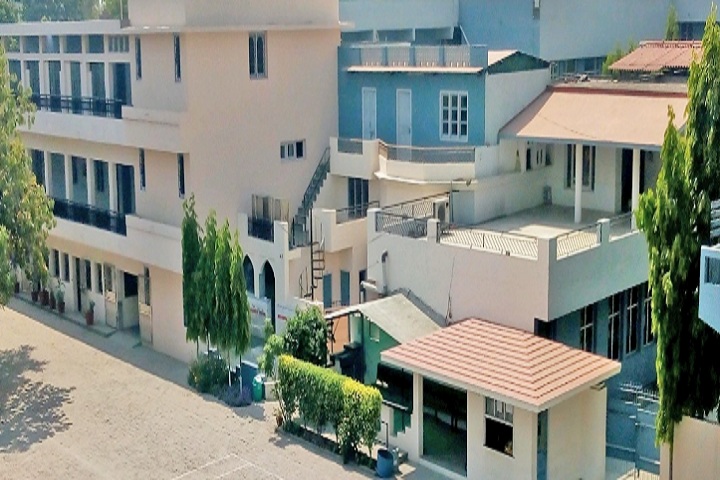 https://cache.careers360.mobi/media/colleges/social-media/media-gallery/10237/2020/3/21/Campus View of Sant Singh Sukha Singh College of Commerce for Women Amritsar_Campus-View.jpg